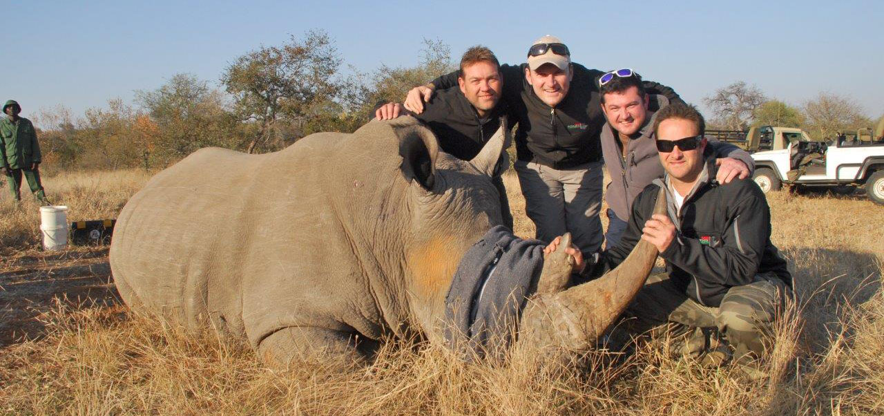 Wildcon-Safaris-Ranger-Buck-Safaris-Rhino-10